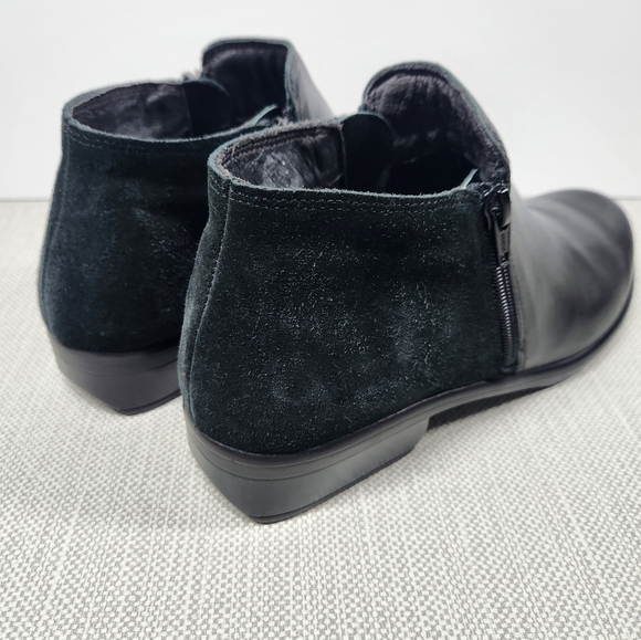 Naot Helm Size 8 Black Ankle Boot Leather Suede Side Zip Bootie Comfort EU 39 - Picture 7 of 15